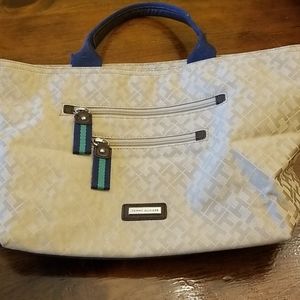 Tommy Hilfiger bag